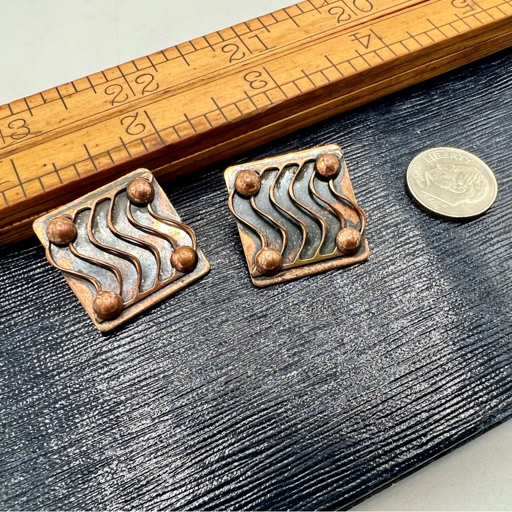 Vintage copper clip on abstract geometric wavy earrings